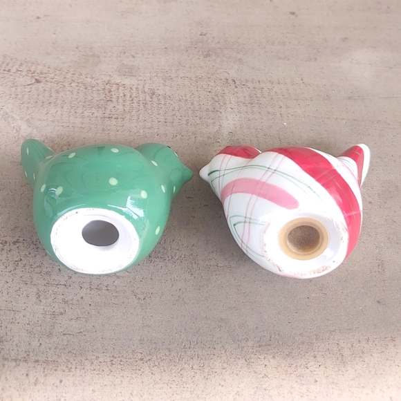 Vintage 1980s  Essential Homes Salt & Pepper Shakers Peppermint and Green Doves - Picture 12 of 12